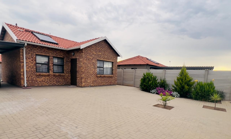 To Let 1 Bedroom Property for Rent in Hillside View Free State